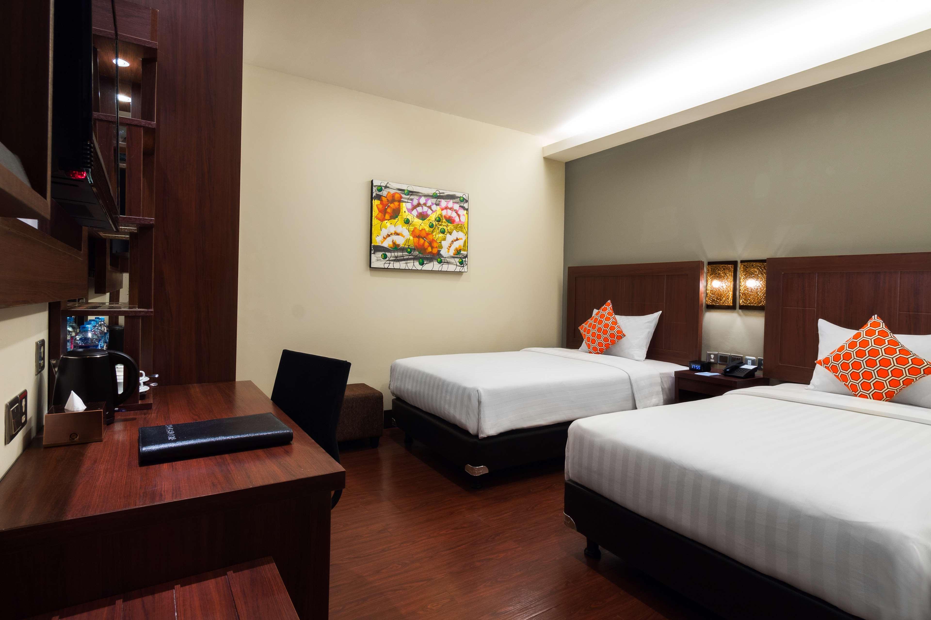 Best Western Plus Taft Inn Exterior photo