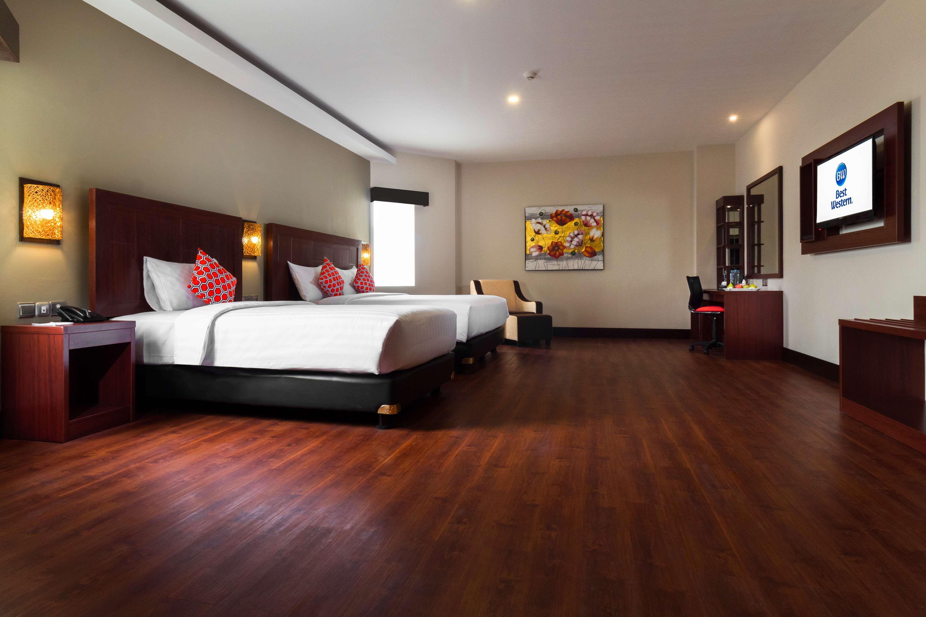 Best Western Plus Taft Inn Exterior photo